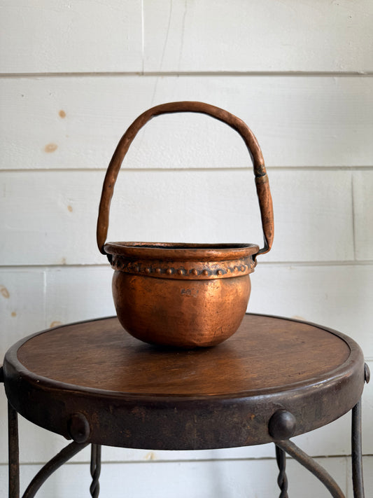 Antique Copper Pot w/ Decorative Rim & Handle