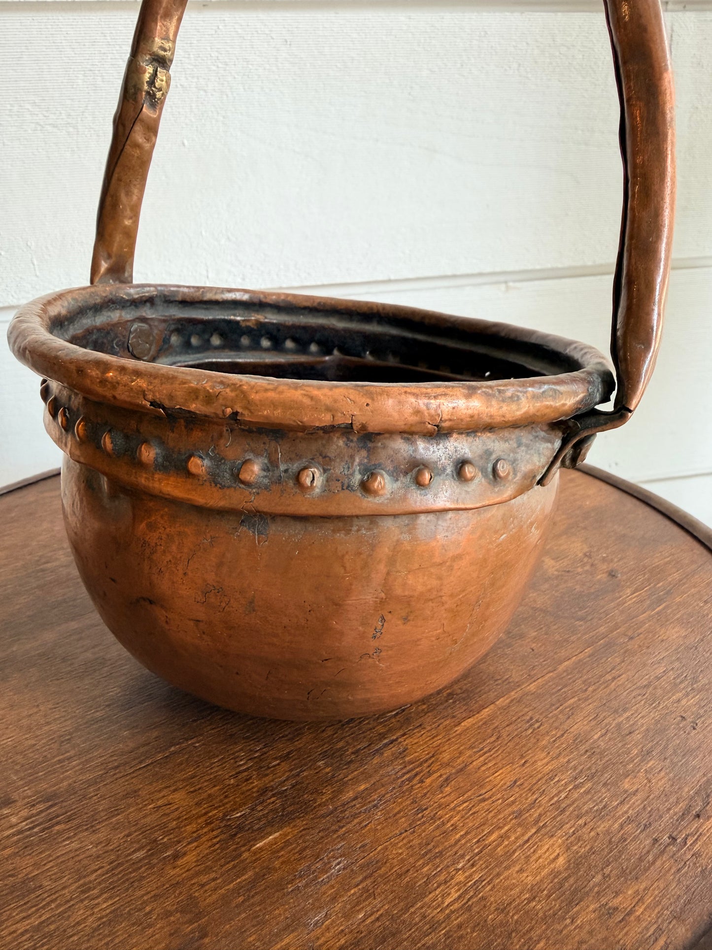 Antique Copper Pot w/ Decorative Rim & Handle