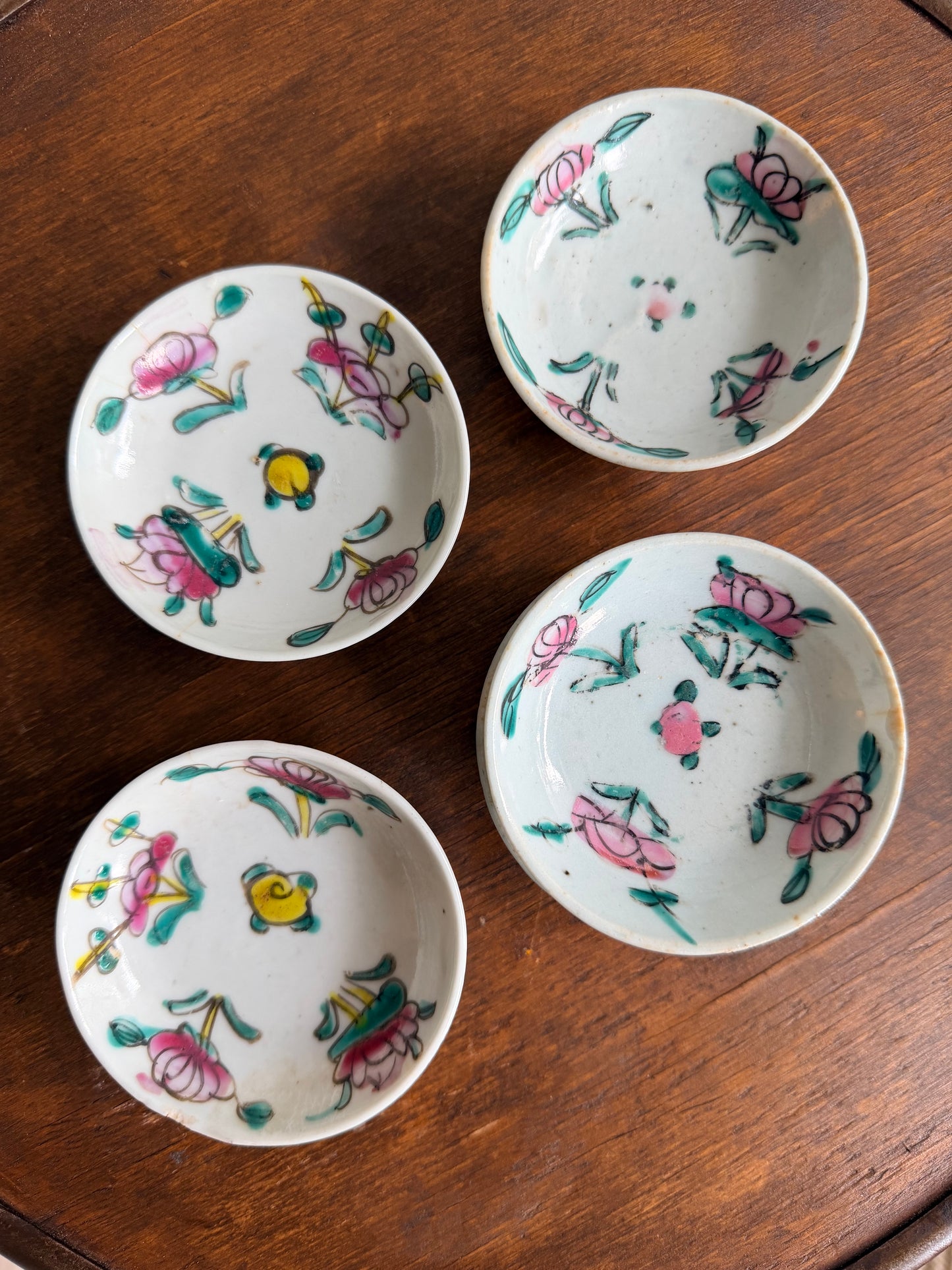 Hand-Painted Chinese Porcelain Finger Bowl w/ Floral Motifs