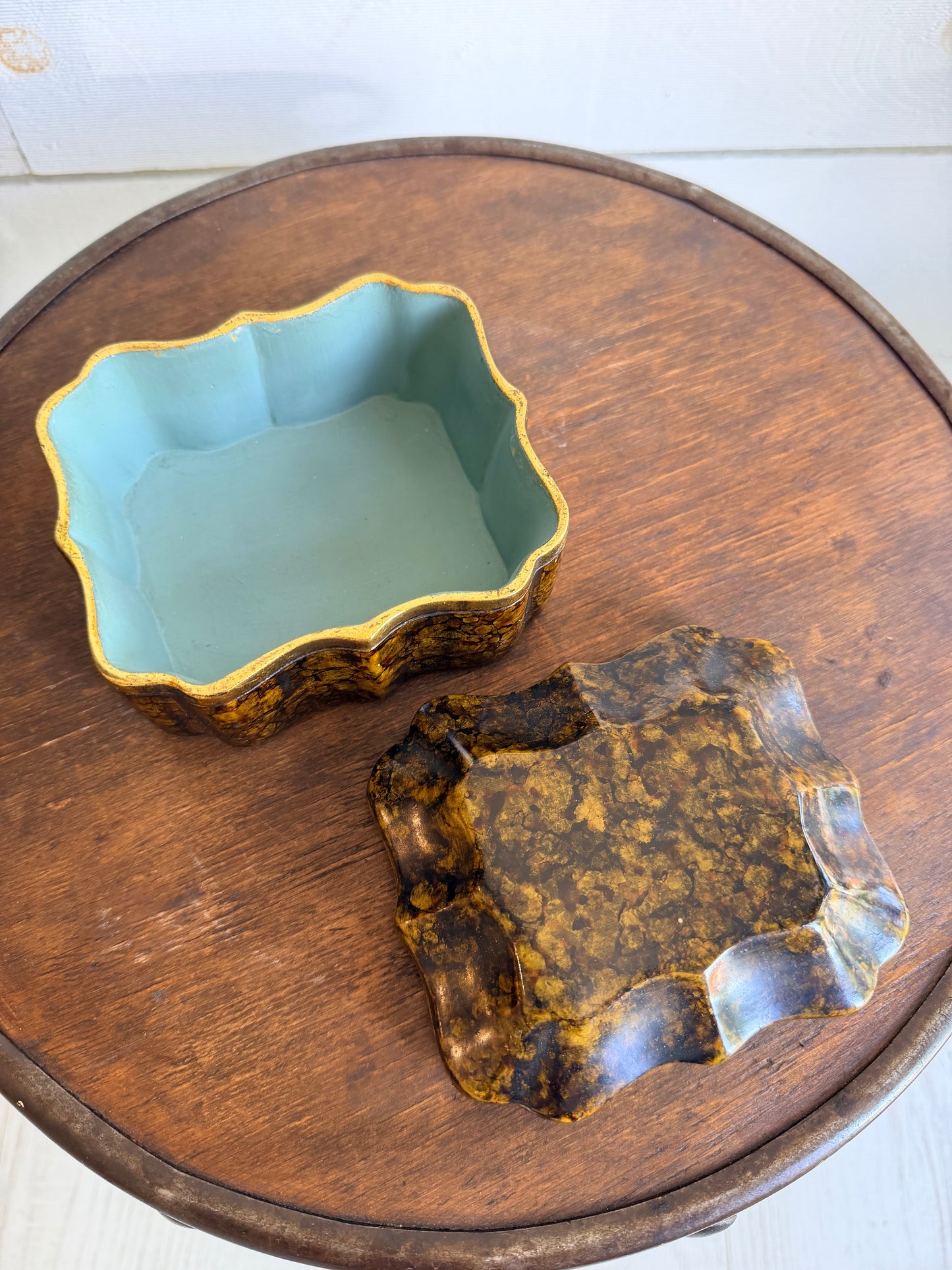 Italian Borghese Lidded Box